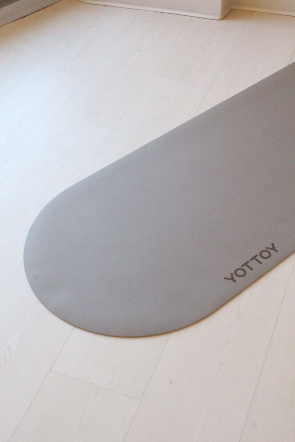 Moon shape Natural rubber yoga mat